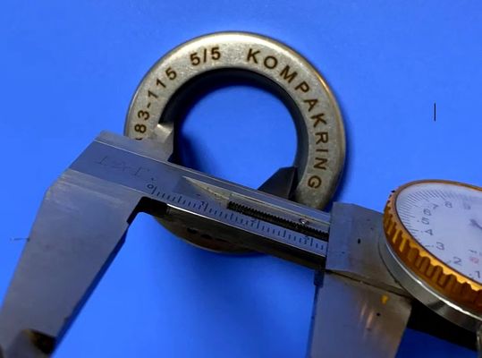 Sello de aceite de alta presión con material de acero + PTFE para motor de bomba de engranajes modelo P-51